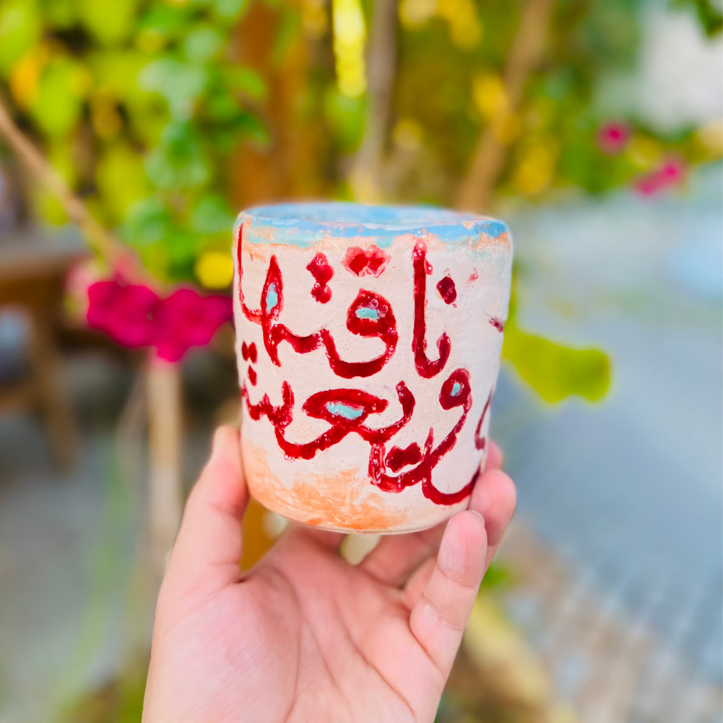 تلوين الكوب الخزفي قليز الذي صنعتيه في كوزفن (تشمل حرقتين و تلوين) - يصلح للشرب